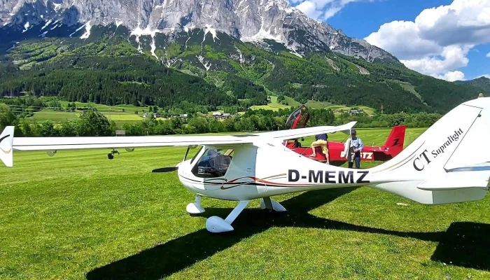 Flugplatz Niederoblarn Flug Und Landeplatz - Flughafenweg