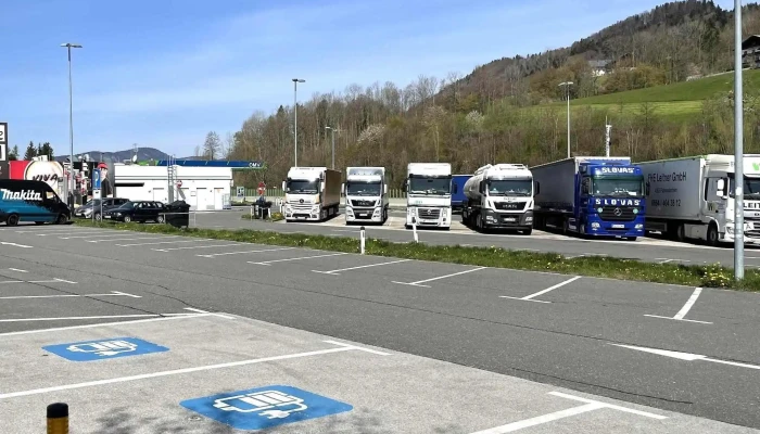 Ionity Ladestation -  Adresse - Innerschwand Am Mondsee