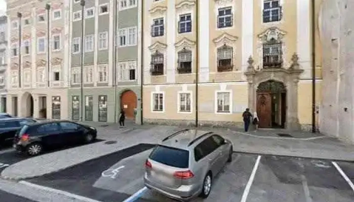 Reprasentativer Barockbau Street View 360deg Fotos - Wels