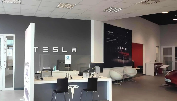 Tesla Center Graz Kalsdorf -  Adresse - Kalsdorf Bei Graz