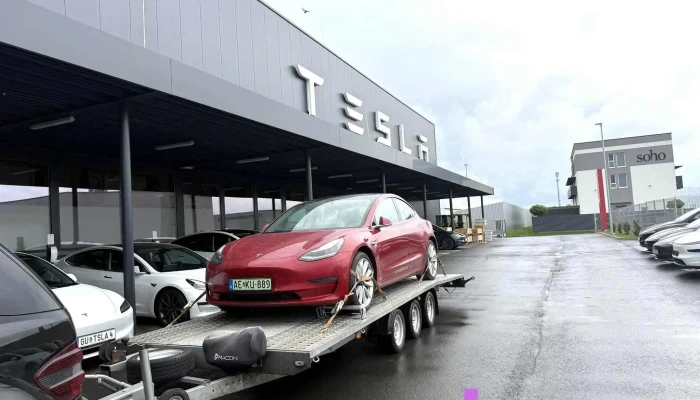 Tesla Center Graz Kalsdorf -  Neueste - Kalsdorf Bei Graz