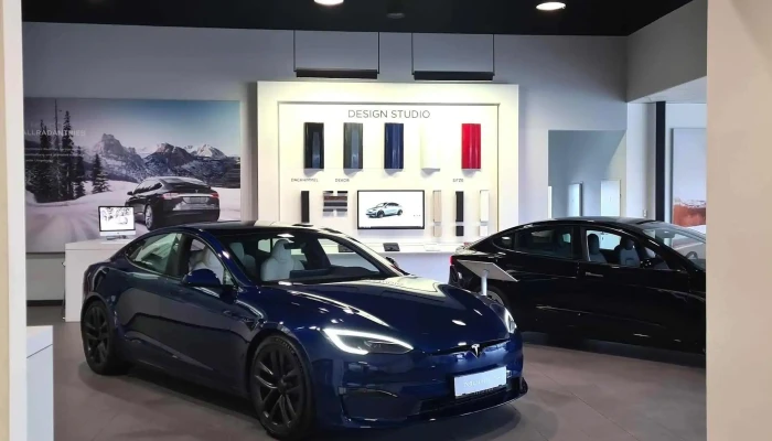 Tesla Center Graz Kalsdorf -  Webseite - Kalsdorf Bei Graz
