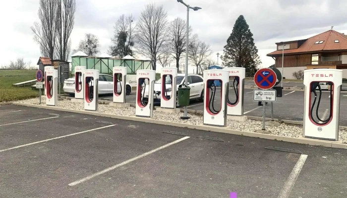 Tesla Supercharger -  Alle - Laßnitzhöhe